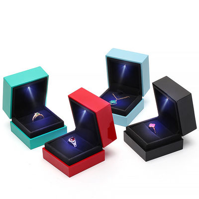 Hanhong Square Spray Paint Multikolor Schmuckschachtel mit Licht und Seidenbildschirmdruck