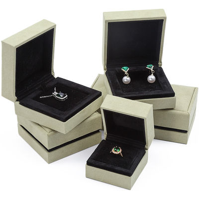 kaufen OEM Grau Gelb Weichselbststoff Schmuckbox Set für Ohr-Stud Ring Anhänger Verpackung online manufacture