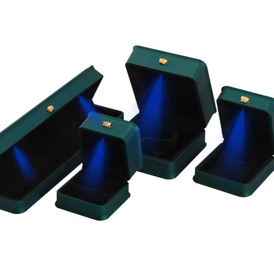 LED-Licht Schmuckschachtel für kundenspezifische Luxus-Kronenschmuckverpackung Kunststoff-Velvetmaterial