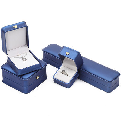 Neues Schmuckpaket Blaue Lederkrone Schmuckbox für Armband Anhänger Halskette Ring