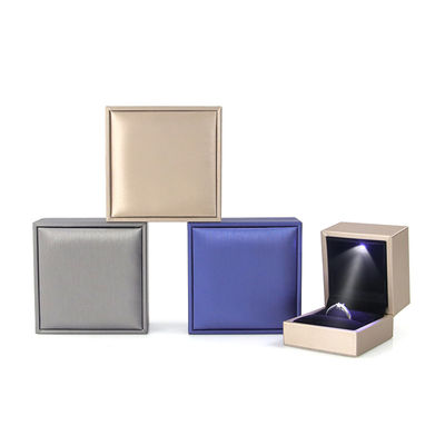 Customized Hanhong Logo LED Schmuckbox für Luxus-Falschleder personalisierte Verpackung