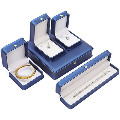 Neues Schmuckpaket Blaue Lederkrone Schmuckbox für Armband Anhänger Halskette Ring