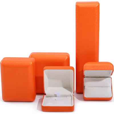 Custom Logo Rechteck Orange Leder Schmuckbox für Luxus Armband Halskette Lagerung