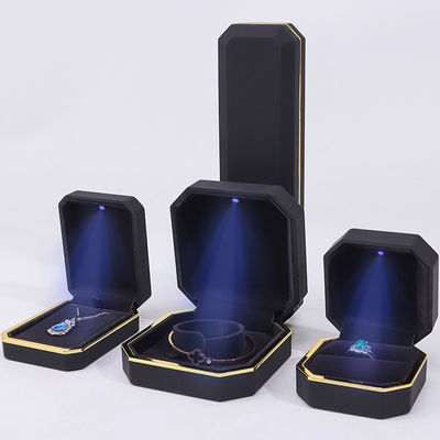 Handgefertigte Kunststoff-Velvet-Schmuckverpackung für Armbänder Ohrringe Anhänger Halskette Ring
