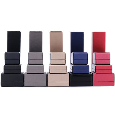 Schmuckverpackung Hanhong Custom Logo Led Leather Light Box für Armband Halskette und Ring