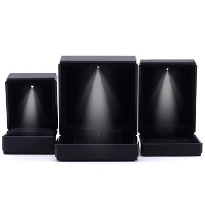 Schwarze handgefertigte LED-Lichtschmuckschachtel für Hanhong Custom Logo Lederverpackung