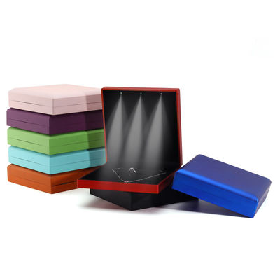 Hanhong Custom Logo Weißes Licht Schmuck Verpackung Box Set mit Ring Halskette Ohrringe