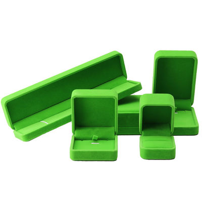 China Herstellung Großhandel High-End Handgemachte Halskette Ring Box Schmuck Verpackung Custom Logo Luxus Quadrat Samt hellgrün Schmuckschatulle