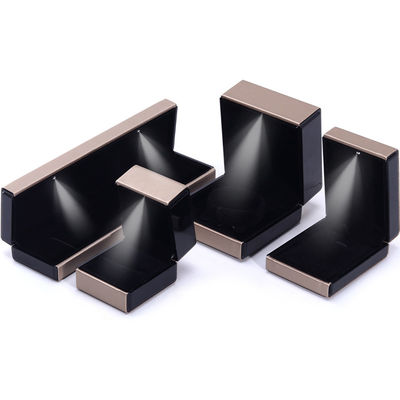 9*9*5cm Rechteck Hanhong Custom Gold Halskette Armband und Ring LED Schmuck Verpackungskiste