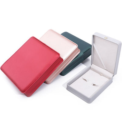 Rechteckig Handgefertigt Hanhong Custom Logo Box Krone Design Luxuriöse PU Leder Box Halskette Ring Schmuckbox
