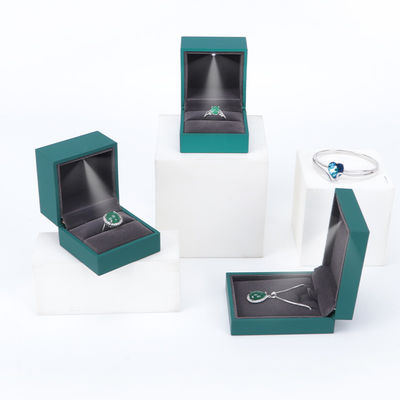 Customized Hanhong LED Licht Schmuck Verpackungskiste für Halskette Armband und Ohrringe