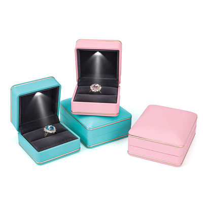 kaufen Schmuckverpackung mit Licht Hanhong Custom Logo Seidenbildschirmdruck LED-Speicherbox online manufacture
