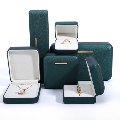 Zusammengestellte Samtschmuckschachtel für PU-Lederarmbänder Ohrringe und Anhänger Verpackung
