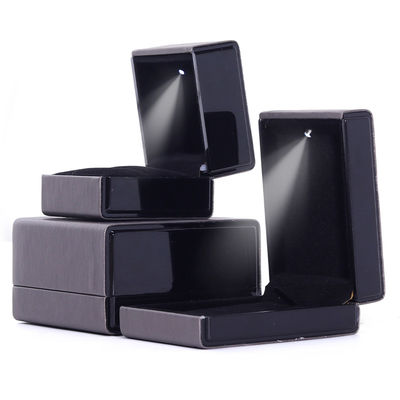 kaufen Hanhong Custom Logo LED Licht Schmuck Verpackungskiste in Grau für Armband Halskette und Ring online manufacture