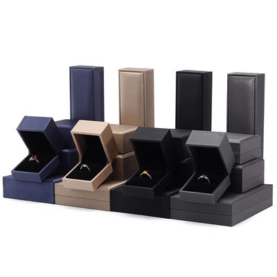 kaufen Dicke Sponge Rechteck Stil Luxus Verpackung Samt Schmuckbox für Halskette und Ring online manufacture