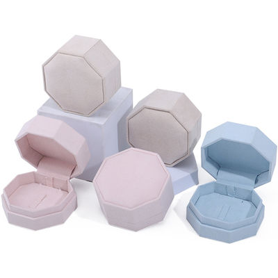 kaufen 7.5*7.5cm Samt Schmuckbox für Custom Logo Halskette und Ring Set Display Reisen online manufacture