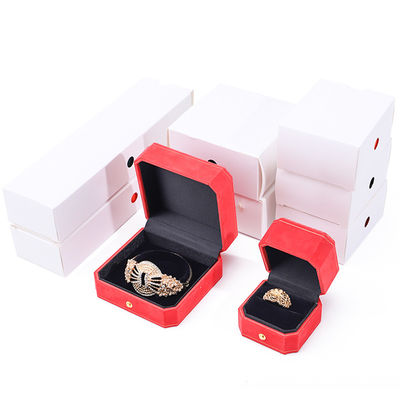Custom Logo Rechteck Samt Schmuckbox für Anhänger Ohrringe Armband Halskette Ring