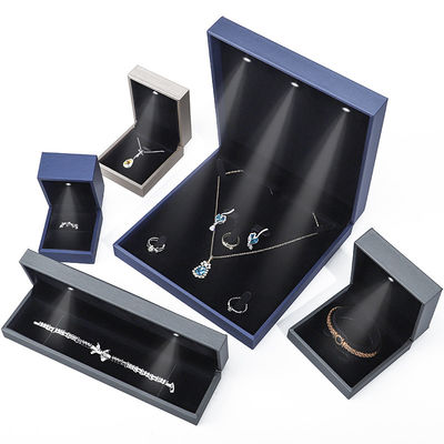kaufen Bürstenveredelung PU Led-Leder Schmuckschrank Mehrfarbiger Schmuck Geschenkboxen online manufacture
