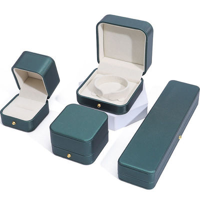 Neueste Stil Grün PU Leder Schmuck Verpackungskiste für Hochzeitshalskette Ohrringe Ring