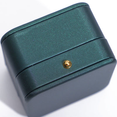 Neueste Stil Grün PU Leder Schmuck Verpackungskiste für Hochzeitshalskette Ohrringe Ring