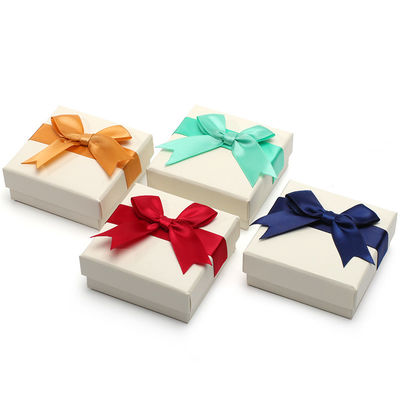 kaufen Luxuriöses eigenes Logo Kleines Karton Schmuck Aufbewahrung Verpackung Papierbox Samtmaterial online manufacture