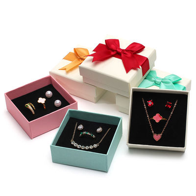 Luxuriöses eigenes Logo Kleines Karton Schmuck Aufbewahrung Verpackung Papierbox Samtmaterial