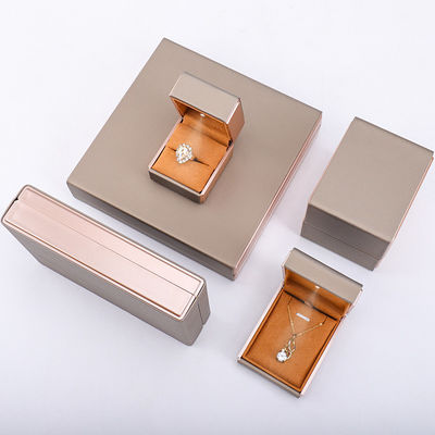 OEM PU Led Led Led Schmuckschachtel, Handy Quadrat Schmuck Luxus Verpackung Box Set