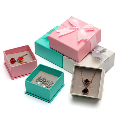 kaufen Hanhong Custom Logo Schmuckpaket für Mädchen Ohrringe Minifarbpapier Samt Geschenkbox online manufacture