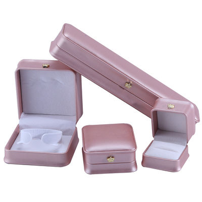 Luxus Gold Crown Design PU Leder Schmuck Package Box für Armband Halskette Ring