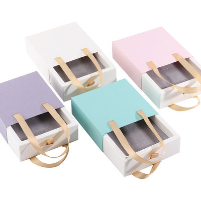 Neueste Art kundenspezifischer Schiebetaschenkarton für Ringbox Custom Logo Papierkoffer