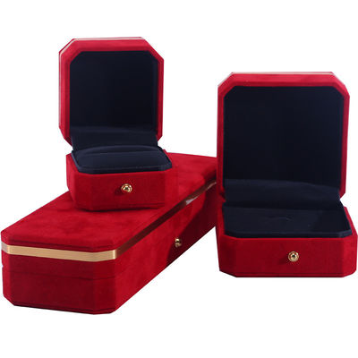 Großhandel Herstellung Halskette Ring Schmuck Set Verpackungskiste Schmuck Geschenkbox Custom Logo rotes Samt Schmuckbox mit goldenem Rand
