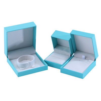 Großhandelsproduktion Luxus Schmuckbox Personalisierte High-End-Schmuckkiste Halskette Armband Ohrringe Ring Schmuckset Verpackung Kartonpapier Himmelblau Flip Schmuckbox mit Logo