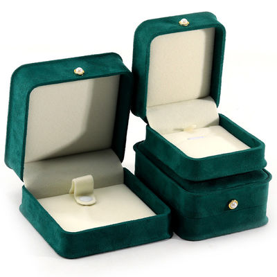 9*9*4,5cm Grüner Samtring Schmuckkasten für kundenspezifische Armbänder Ohrringe Verpackung