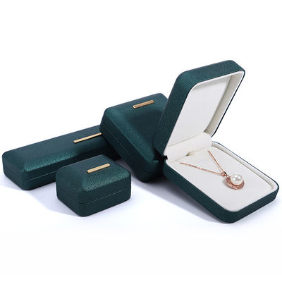 Customized Rot PU Leder Samt Schmuckbox für Armband Ohrring und Anhänger Verpackung