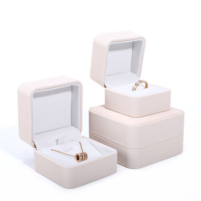 Luxus-Halsband-Verpackungskiste mit weißem PU-Leder und Samtfolie