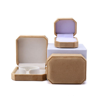 elegant handgefertigte gelbe achteckige Samt Schmuckbox für Halskette Ohrringe Armband Ring