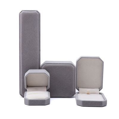 kaufen Individuell angefertigte Graue Flannelette Achtwinklige Schmuckschachtel für Halsketten Armbänder und Ringe online manufacture