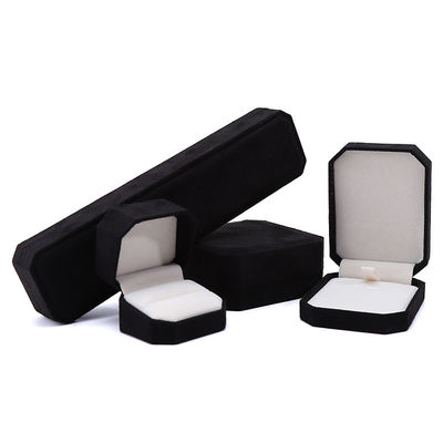 Elegante, handgefertigte, schwarze, achteckige Samt-Schmuckschatulle für Halsketten, Ohrringe, Armbänder und Ringe zur Verpackung