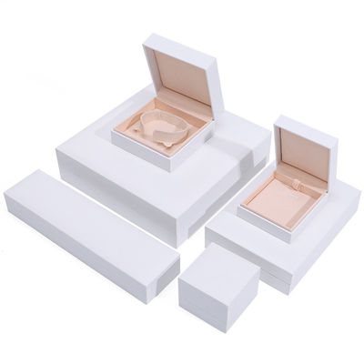 9x9x4cm Schmuck weiße Papierbox für Armbänder Ohrringe Halskette Ring Verpackung