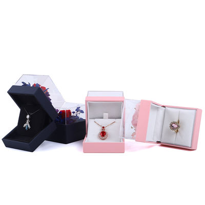 Luxuriöse Quadrat Rose Halskette Schmuck Geschenkbox für eine fesselnde Präsentation