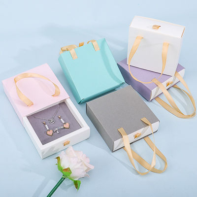 Diskreter Kartonpapier Schmuck Geschenkverpackungskiste mit Tote-Tasche für die Lagerung