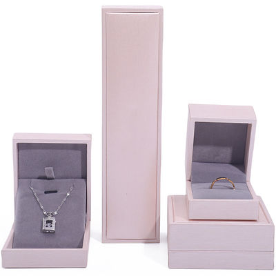 kaufen Pink Soft Touch Falsches Leder Schmuck Luxus Lagerung Verpackung Samt Futter online manufacture