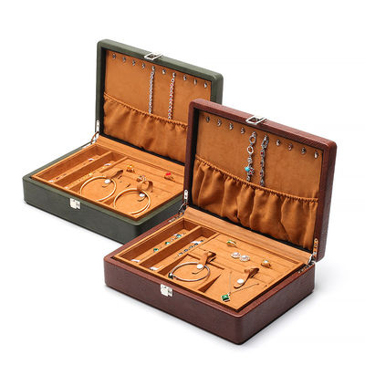 kaufen Tragbare geräumige Fälschungen aus Leder Schmuck Luxus Buckle Organisator für Reisen online manufacture