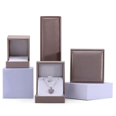 Khaki-Bürste Veredelung Falsches Leder Schmuck Luxus Verpackung Box Set Samt Futter