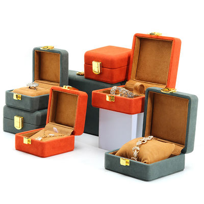 kaufen Soft Touch Samt Schmuckbox Verpackung Sets Mehrfarben für Luxusuhren Lagerung online manufacture