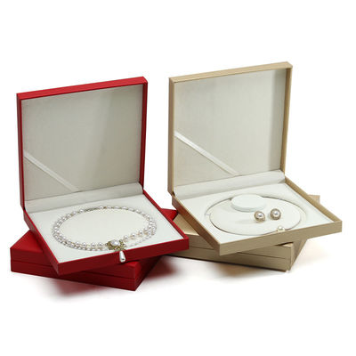 kaufen Geschmackvolle Multi-Funktion PU Leder Schmuck Verpackung Organisator für Perlen Anhänger online manufacture