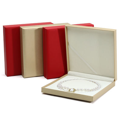 Geschmackvolle Multi-Funktion PU Leder Schmuck Verpackung Organisator für Perlen Anhänger
