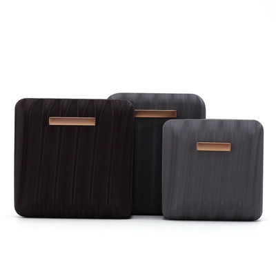 High-End Ray Grain Falsches Leder Schmuck Verpackungskiste mit goldenen Bar Ornament
