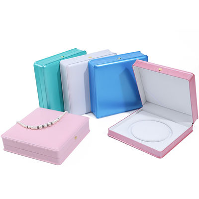 Soft Touch Makkarone Farbe Kunststoff Perlenhalskette Aufbewahrungsbox Schmuck Verpackung