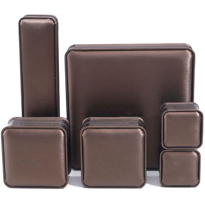 Kaffeebogenförmige PU-Lederschmuckschachtel Packung für Anhänger-Ohrring-Verpackung